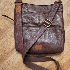 Fossil Brown Pebble Leather Crossbody Messenger style Bag, like new